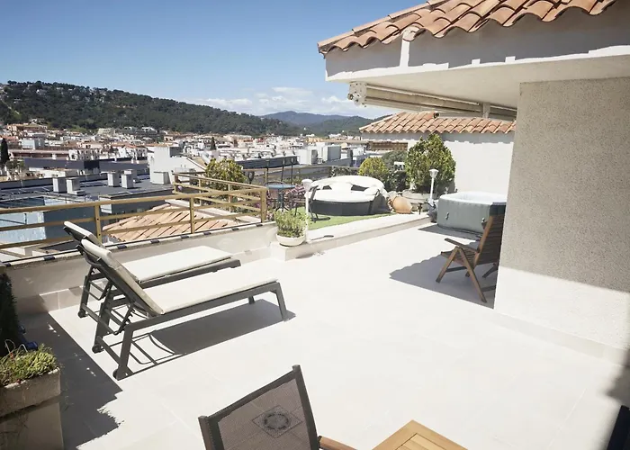 Apartment Luna Tossa De Mar With Jacuzzi, 5Mins Walking To The Beach, Sea And Castle View Big Terrace
