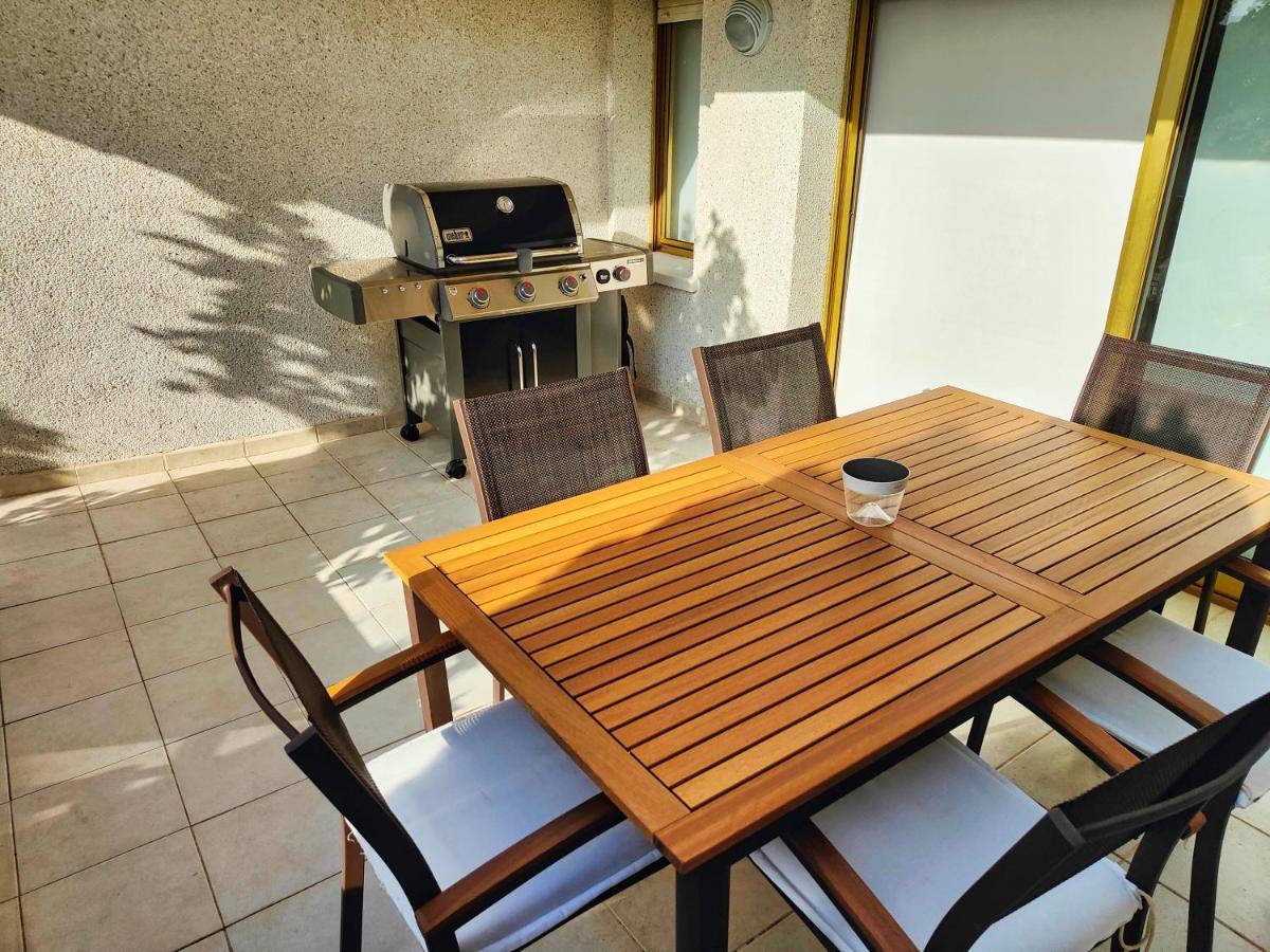 Luna With Jacuzzi, 5mins Walking To The Beach, Sea And Castle View Big Terrace Apartment
