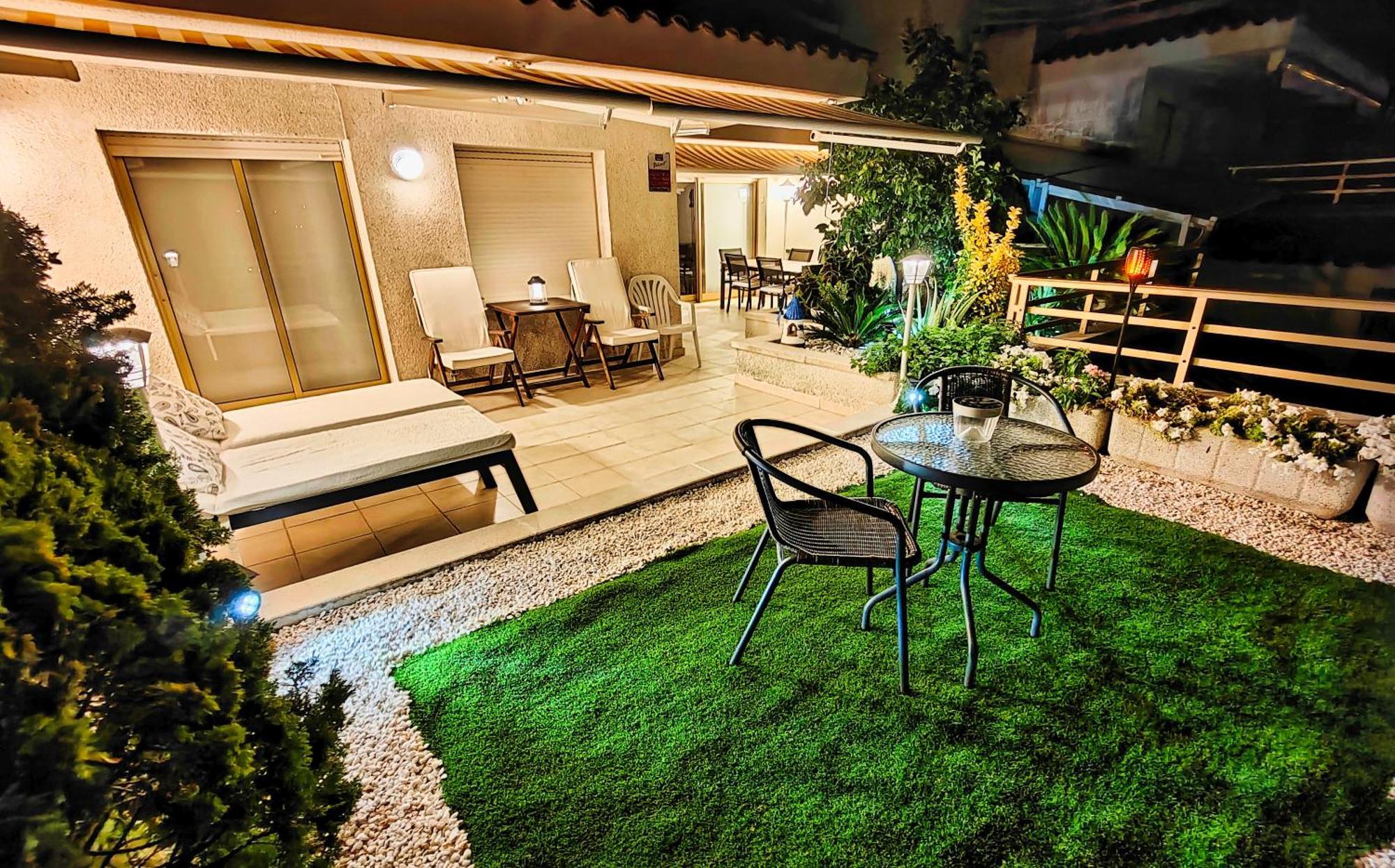 Apartment Luna With Jacuzzi, 5mins Walking To The Beach, Sea And Castle View Big Terrace