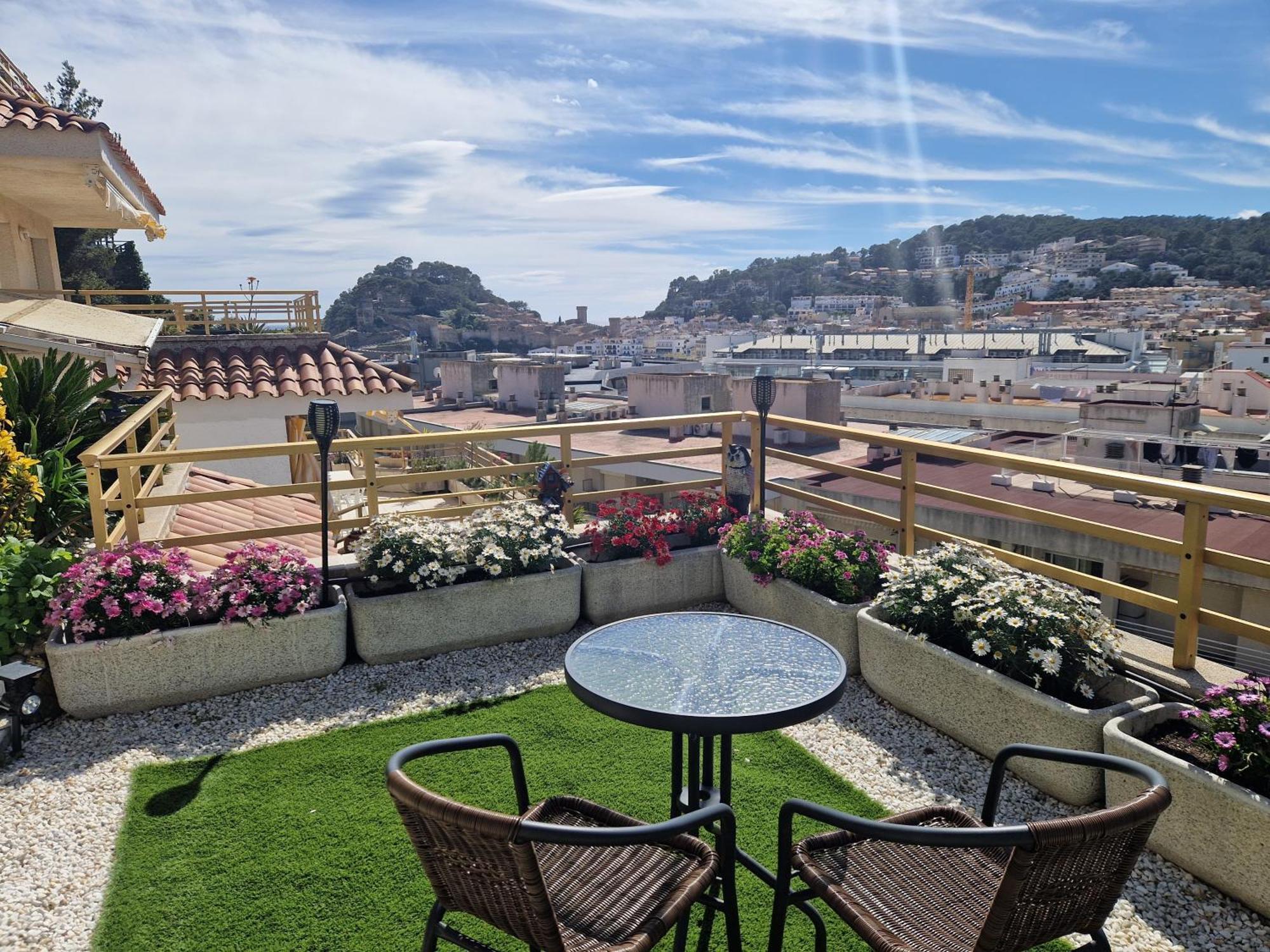 Luna With Jacuzzi, 5mins Walking To The Beach, Sea And Castle View Big Terrace Apartment