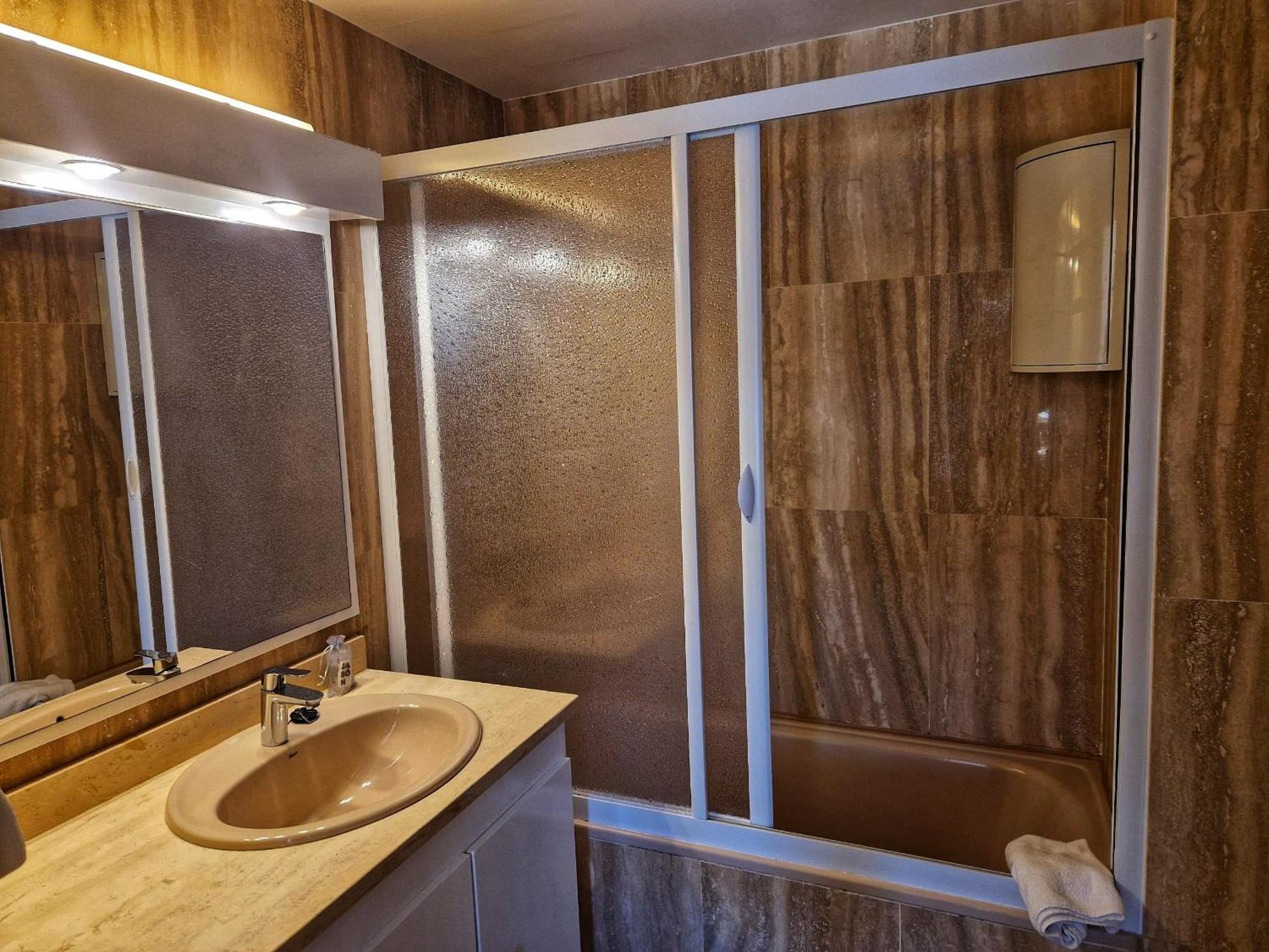 Apartment Luna With Jacuzzi, 5mins Walking To The Beach, Sea And Castle View Big Terrace *
