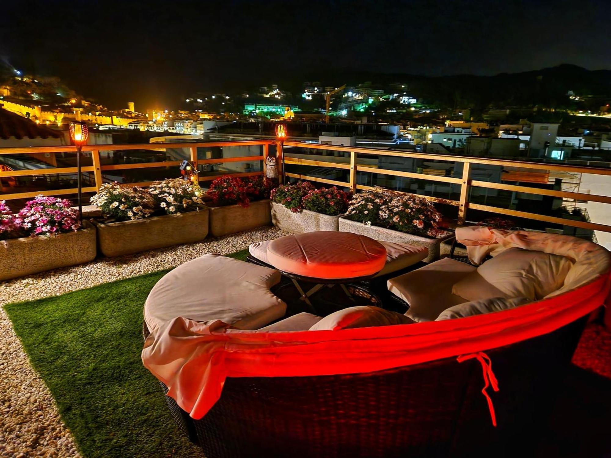 Apartment Luna With Jacuzzi, 5mins Walking To The Beach, Sea And Castle View Big Terrace Tossa de Mar