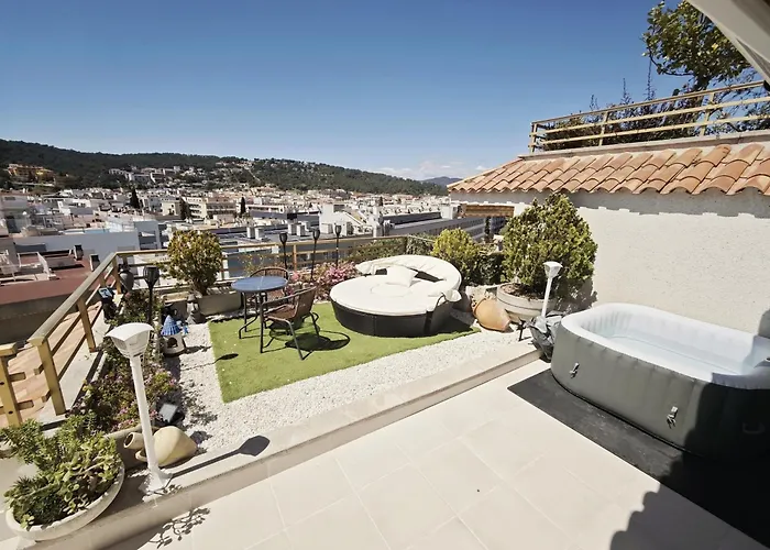 Apartment Luna Tossa De Mar With Jacuzzi, 5Mins Walking To The Beach, Sea And Castle View Big Terrace