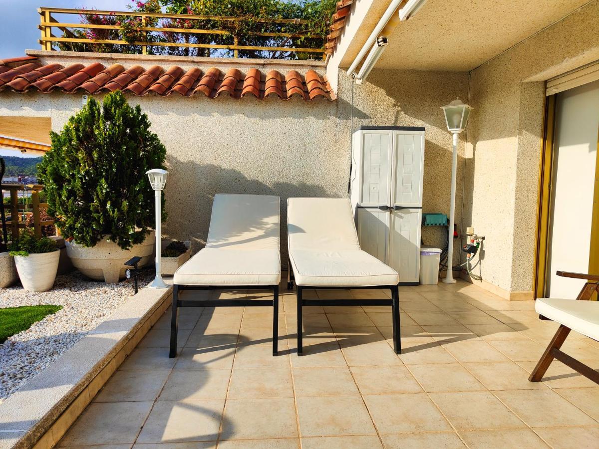 Apartament Luna With Jacuzzi, 5mins Walking To The Beach, Sea And Castle View Big Terrace *