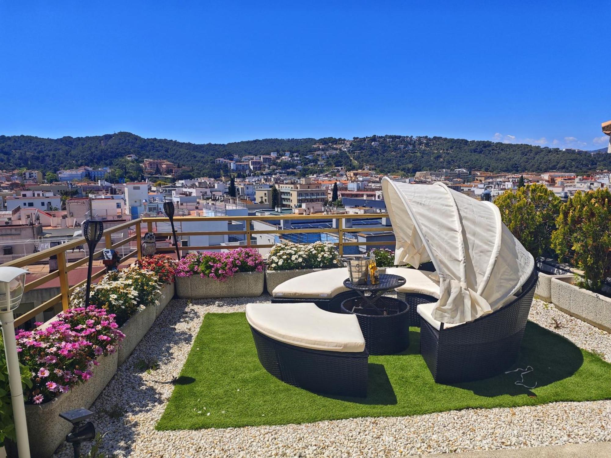 Apartament Luna With Jacuzzi, 5mins Walking To The Beach, Sea And Castle View Big Terrace